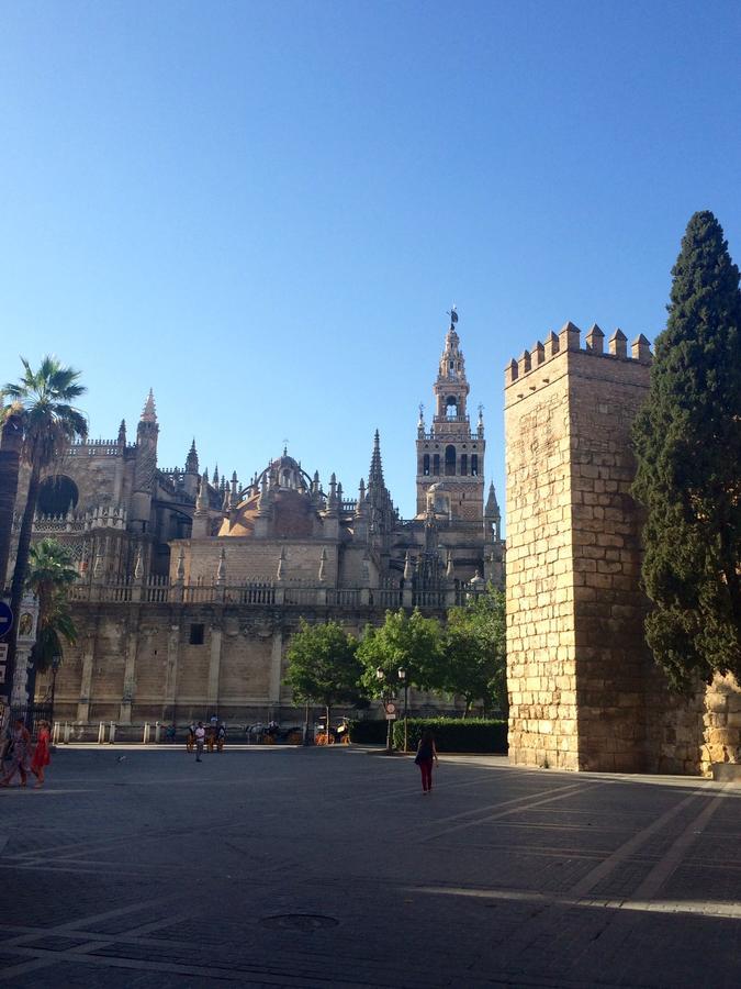 Serva La Bari Rooms Seville Exterior photo